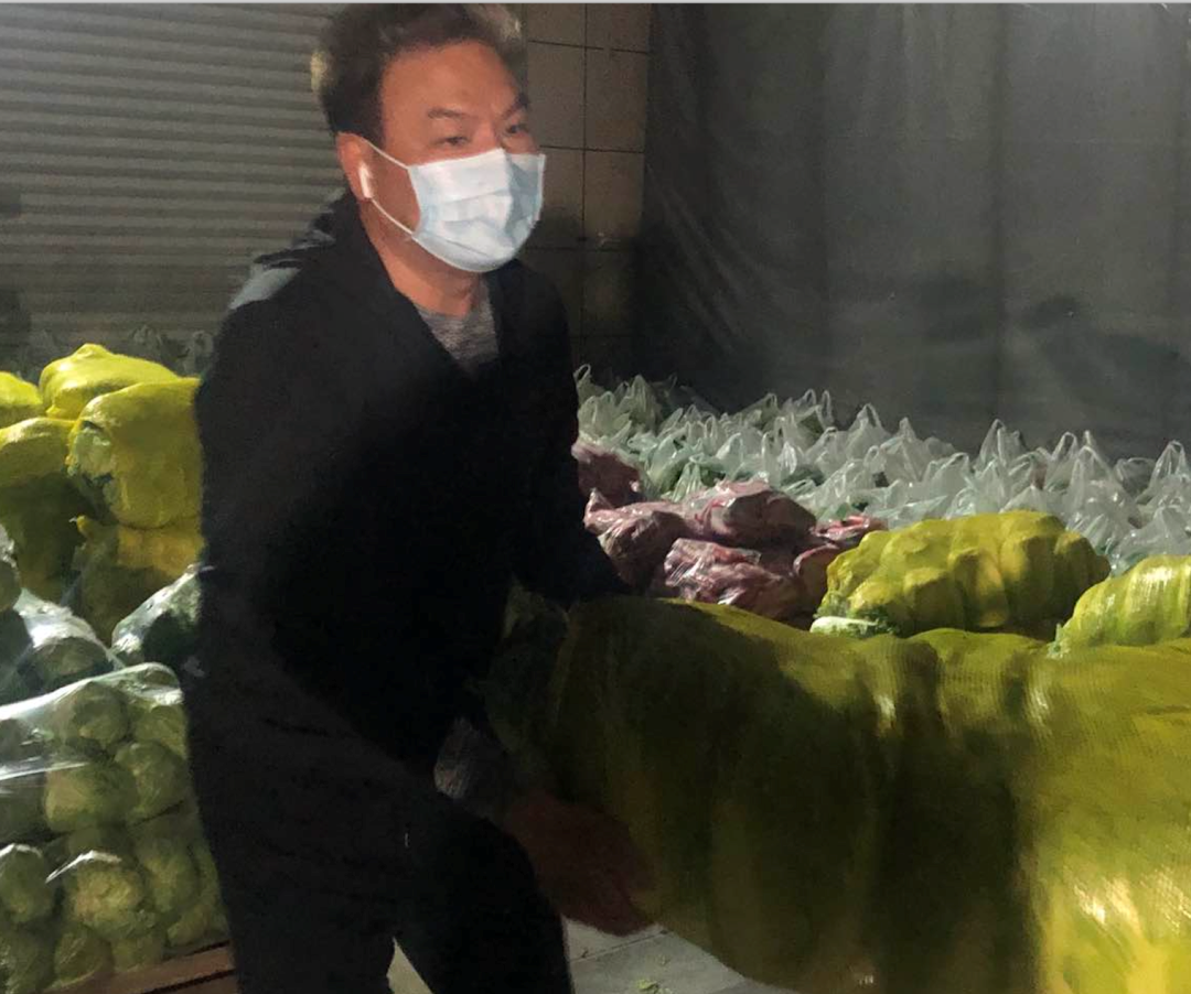 亚士董事长甘当搬运工！东方雨虹给工人发补贴！三棵树宣伟北新巴德士展辰广源科思创恒和永盛同心战疫这么做！