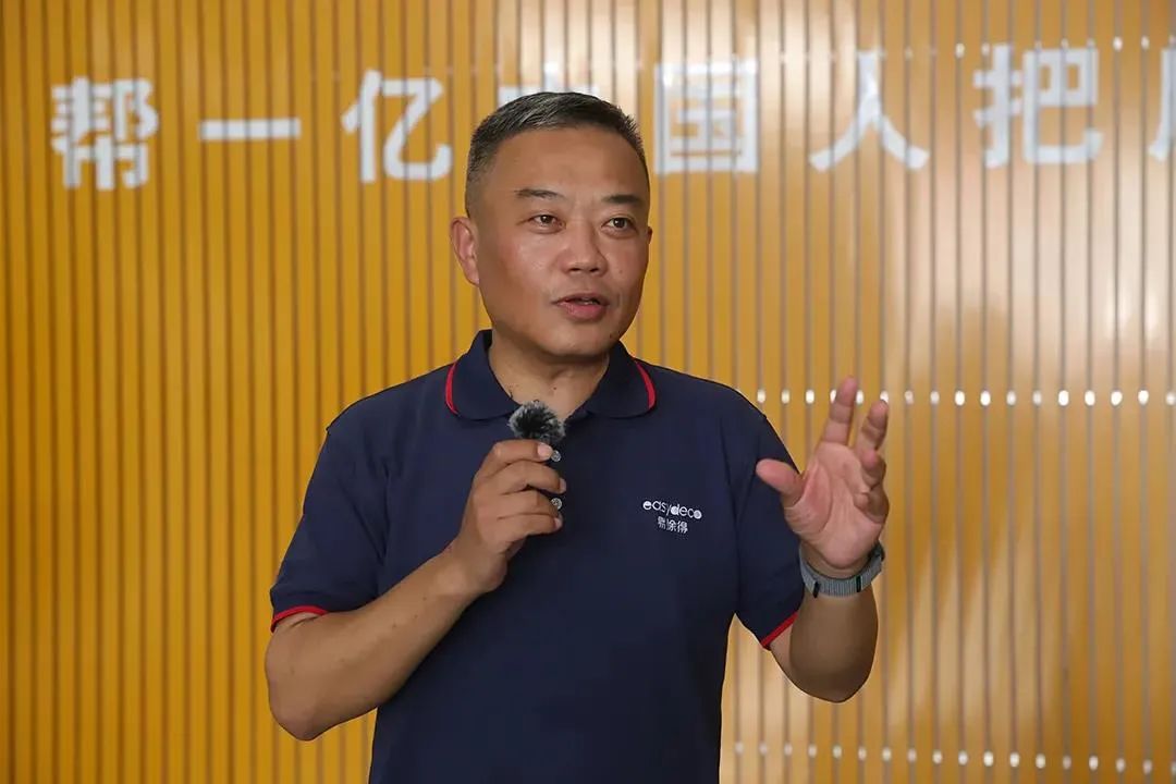 10家艺术涂料企业接力捐赠河南洪水灾区，助力乡村小学重建